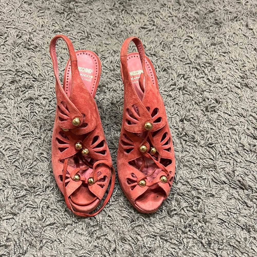 Moschino love. Suede leather. Pink color. Made in Italy